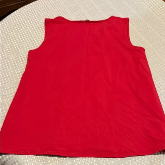 Red Sleeveless Top - Picture 12 of 12